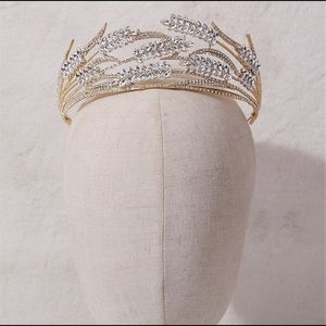 Bridal crown